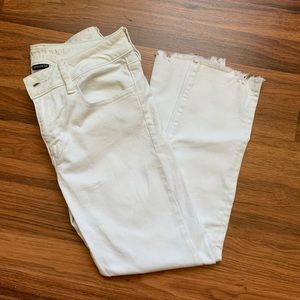 White jegging crop